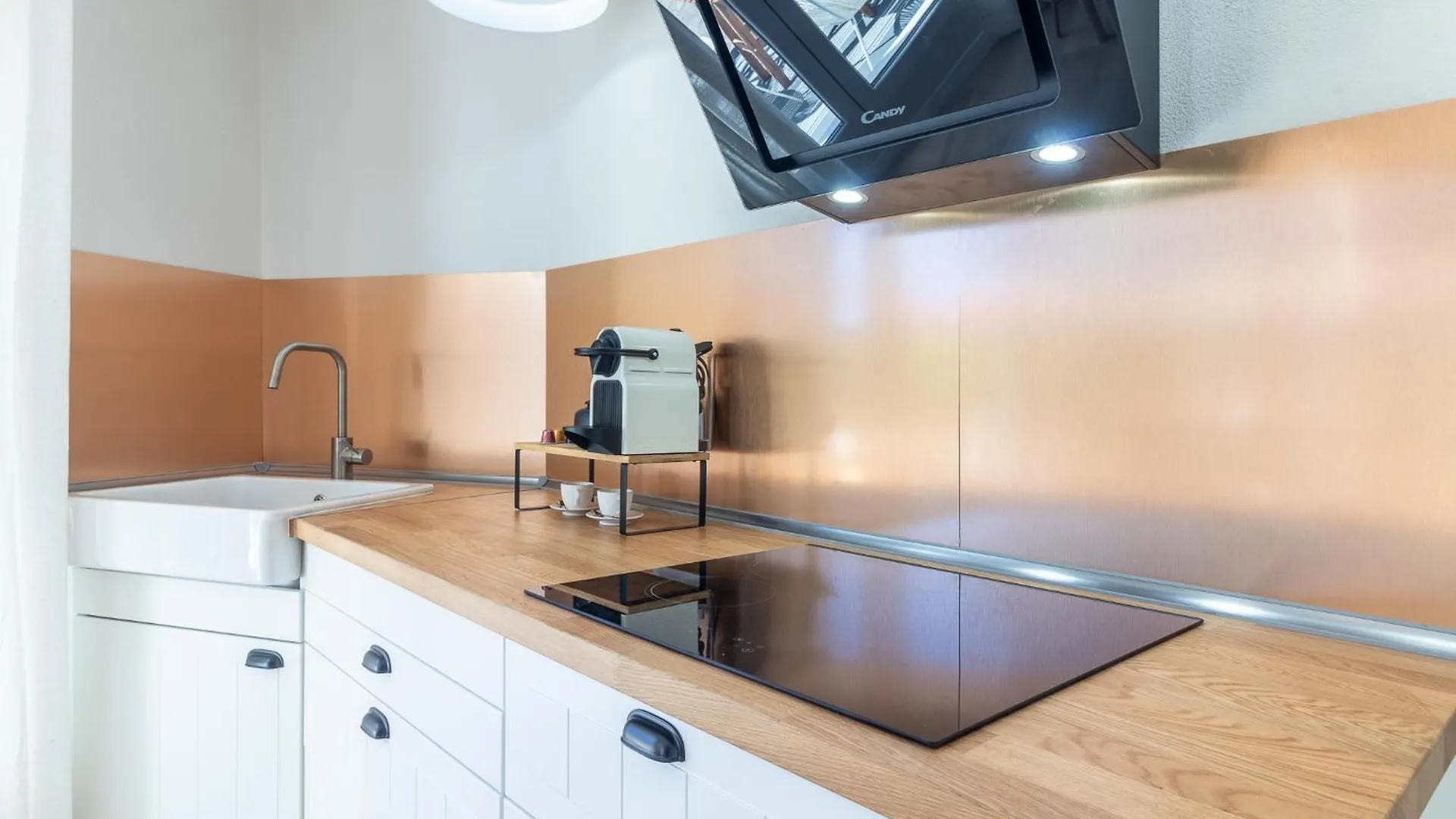 Santa Brigida Window Suite Apartment