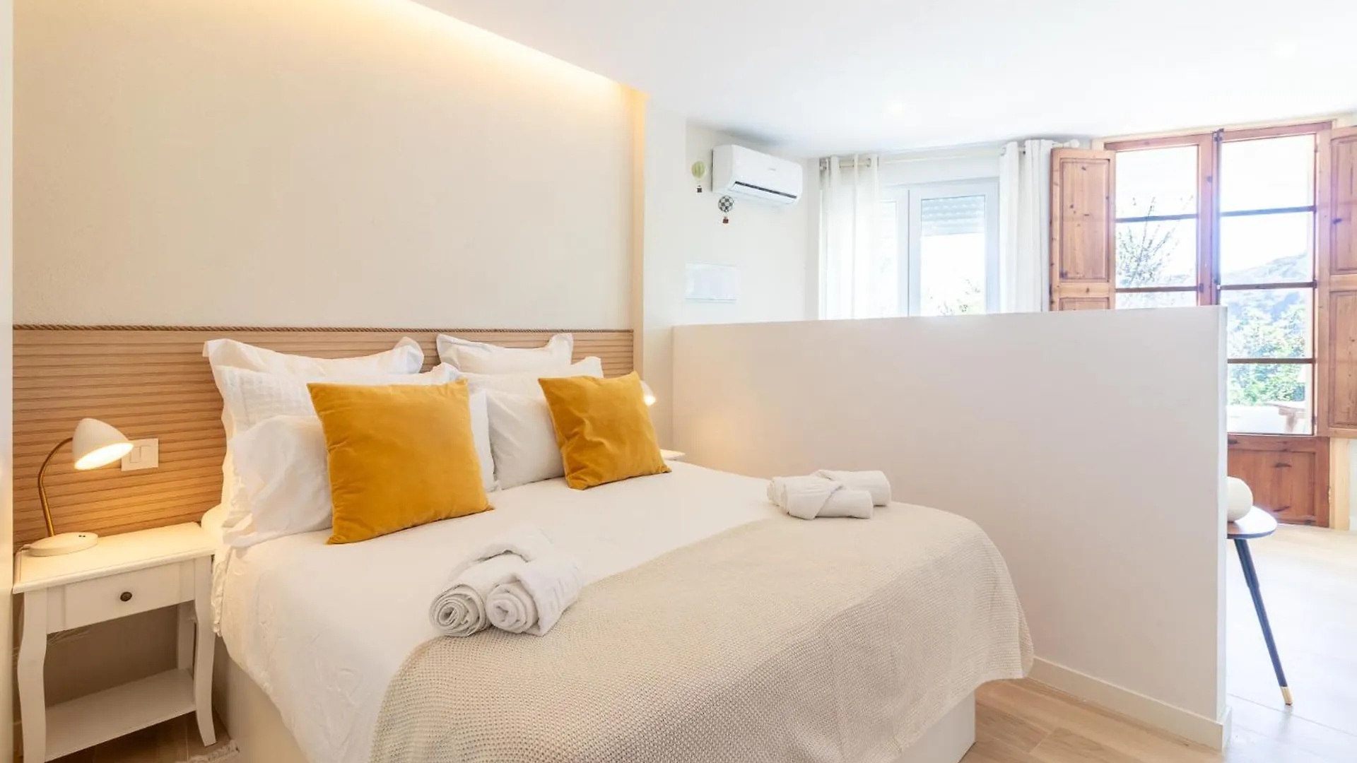 Santa Brigida Window Suite